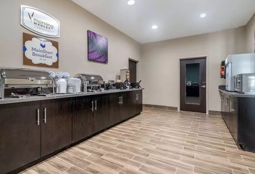 Hotelli Sleep Inn & Suites Bricktown   Near Medical Center