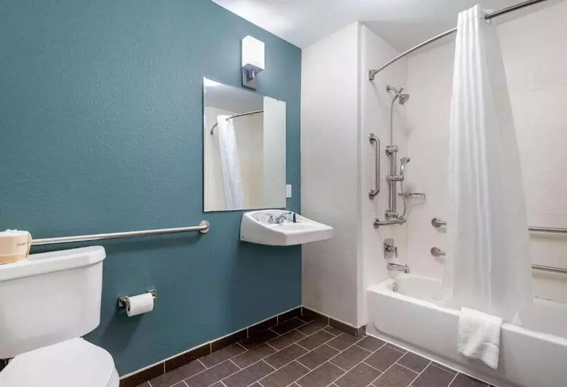 Hotelli Sleep Inn & Suites Bricktown   Near Medical Center