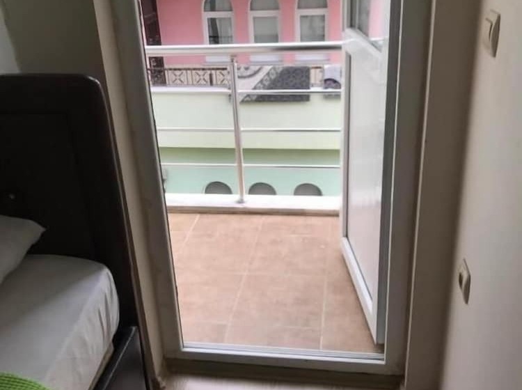 Karabina Eylül Apart