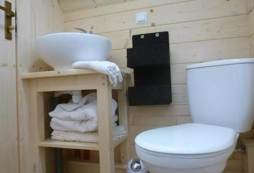 Majatalo Les Cabanes De Kerellou