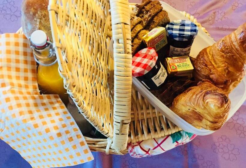 Pensionat Les Cabanes De Kerellou