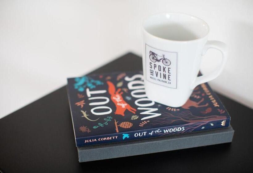 Spoke And Vine Motel