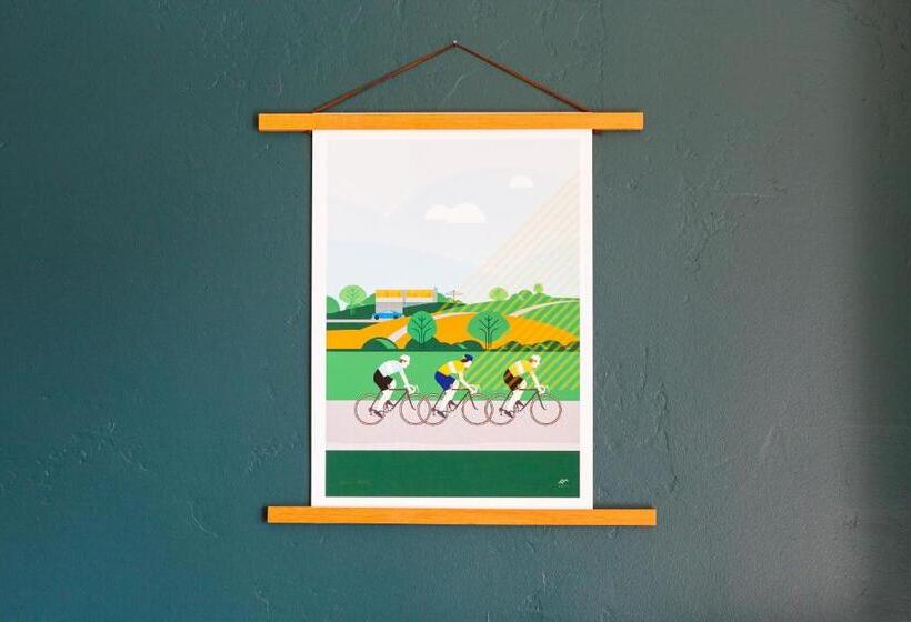 Spoke And Vine Motel