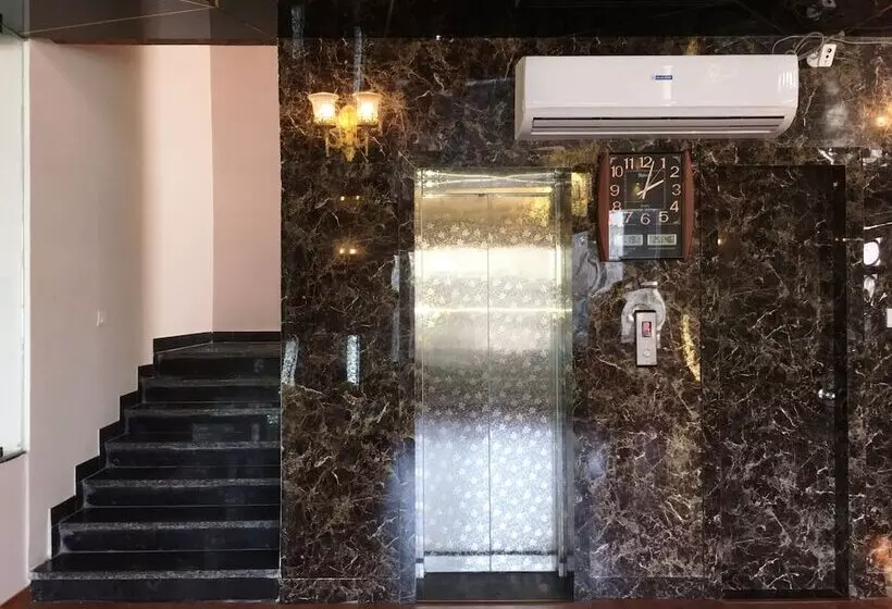 Hotelli K3 Club Residency