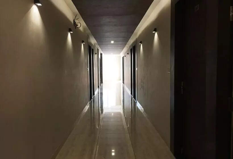 Hotelli K3 Club Residency