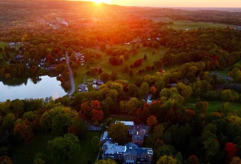 פנסיון Oneida Community Mansion House