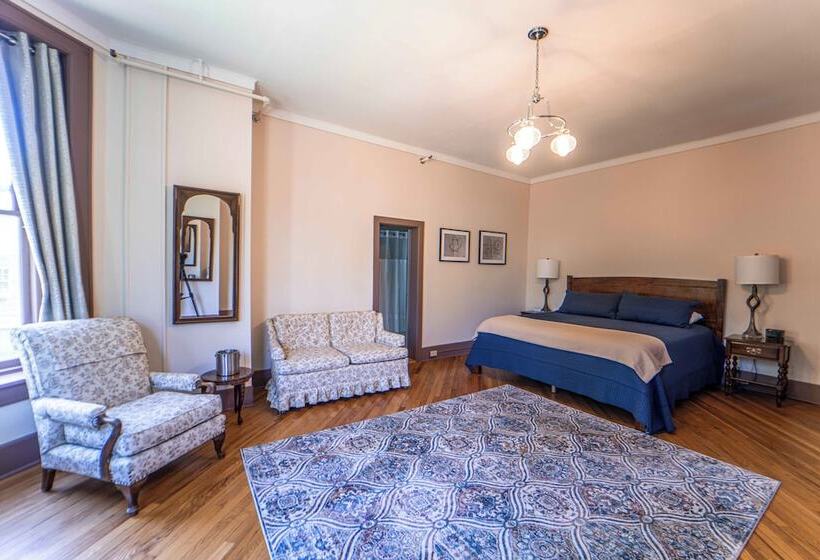 פנסיון Oneida Community Mansion House