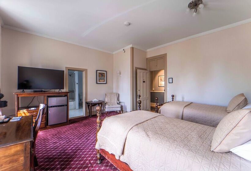 פנסיון Oneida Community Mansion House