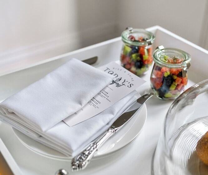 פנסיון The Cape