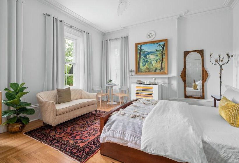 פנסיון The Cape