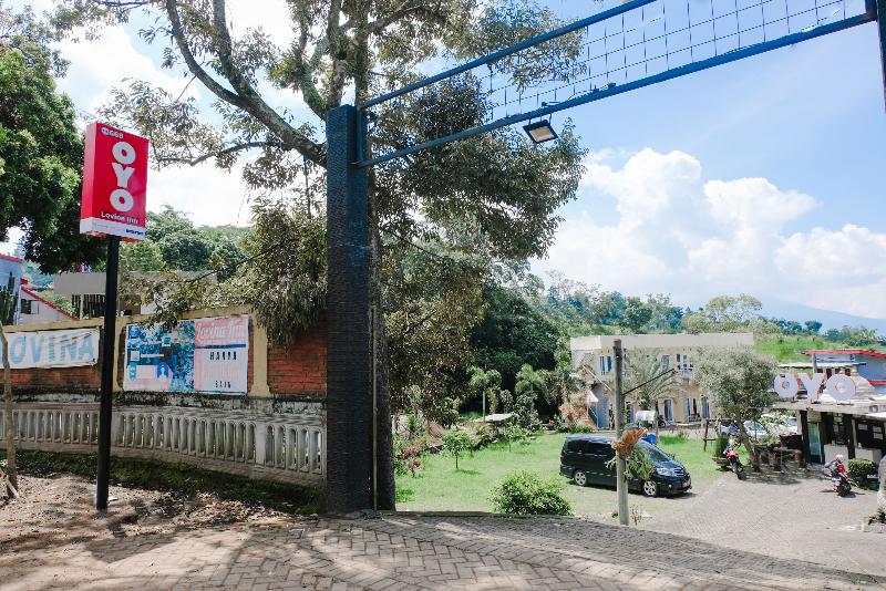 Hotel Oyo 668 Lovina Inn