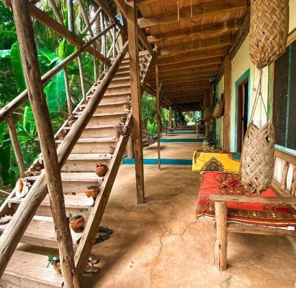 צימר Mawingu Lodge