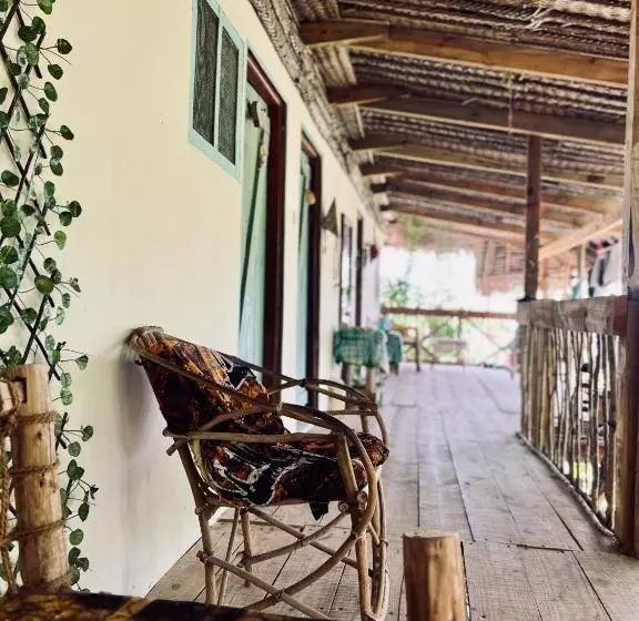 Aamiaismajoitus (B&B) Mawingu Lodge