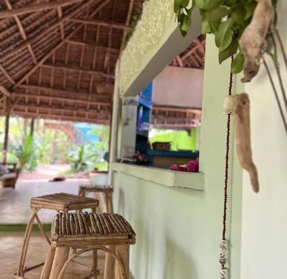 צימר Mawingu Lodge