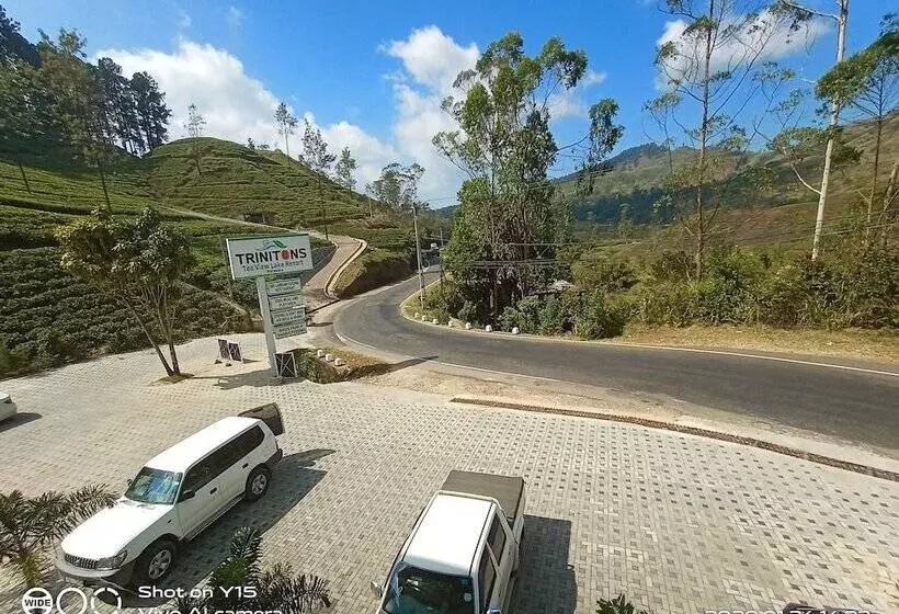 ホテル Trinitons Tea View Lake Resort