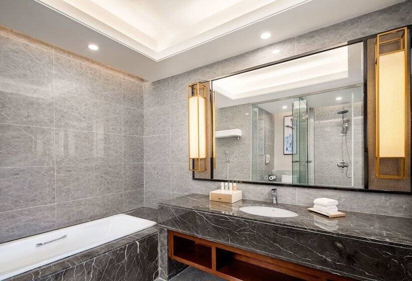 Hotel Ramada By Wyndham Wuhan Hanyang