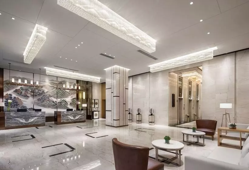 ホテル Ramada By Wyndham Wuhan Hanyang