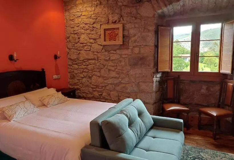 هتل Agroturismo La Casona De Belmonte
