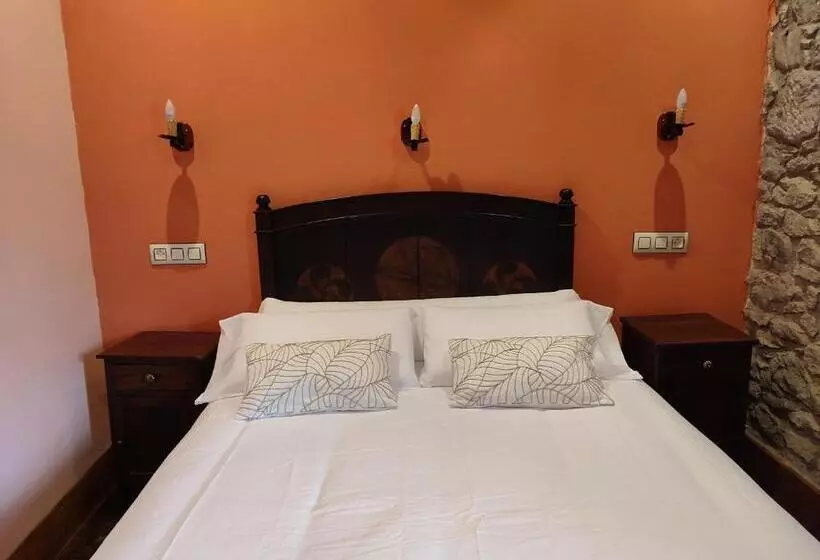 هتل Agroturismo La Casona De Belmonte