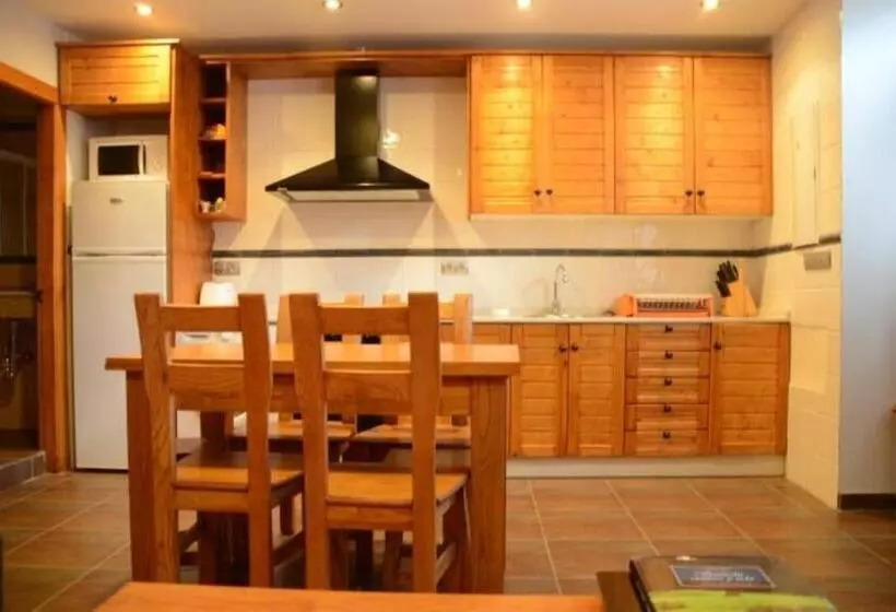 هتل Casa Peñavera Somiedo