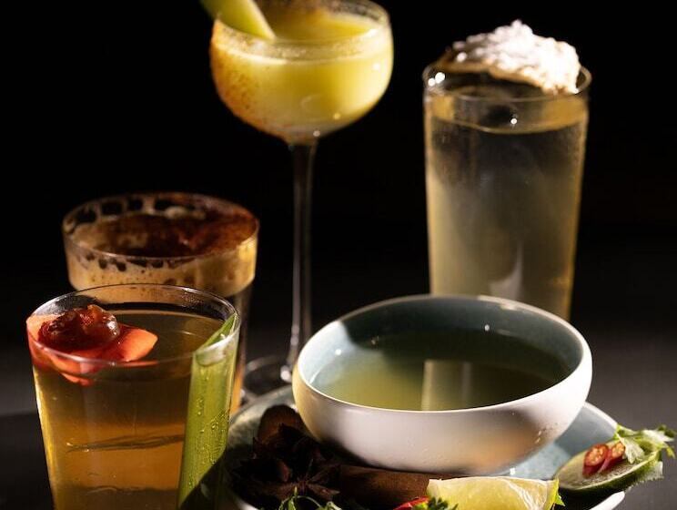 هتل The Oriental Jade