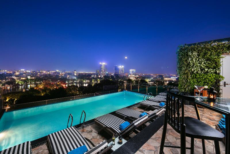 هتل The Oriental Jade