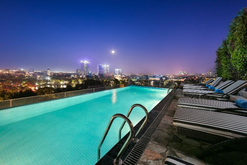 هتل The Oriental Jade