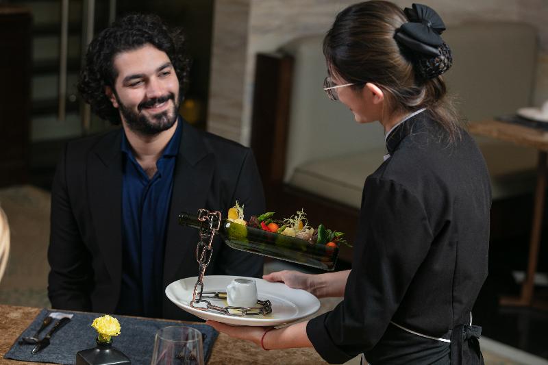 هتل The Oriental Jade