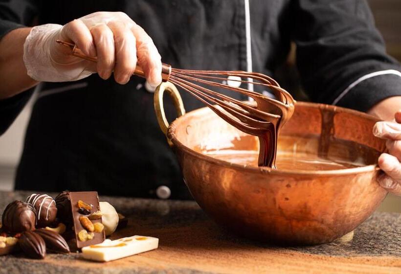 Dona Adelia Hotel E Restaurante