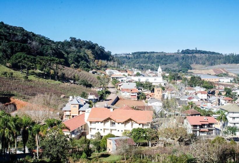 Dona Adelia Hotel E Restaurante