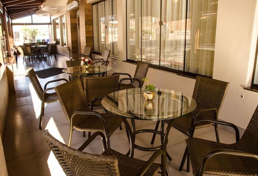 Dona Adelia Hotel E Restaurante