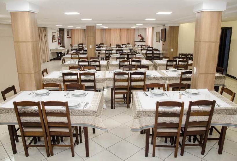 Dona Adelia Hotel E Restaurante