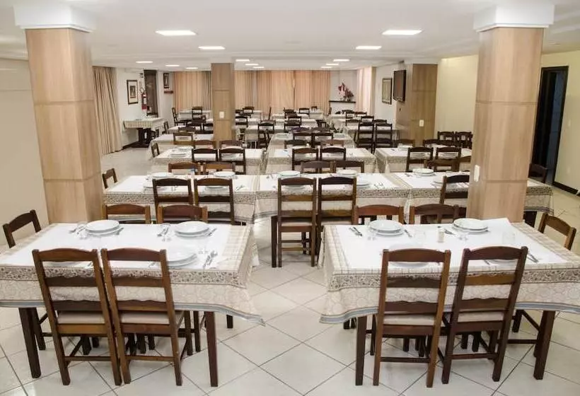 Dona Adelia Hotel E Restaurante