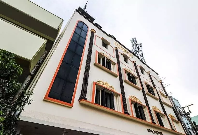 Hotelli Oyo 29000 Srk Inn