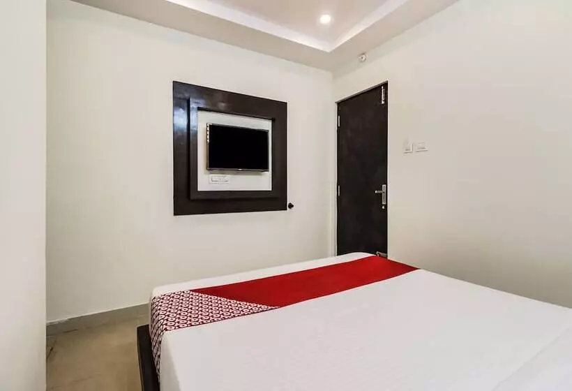 Hotelli Oyo 29000 Srk Inn