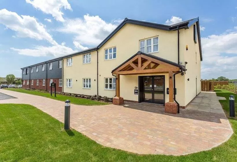Hotel Smugglers Cove, Clacton On Sea By Marston's Inns