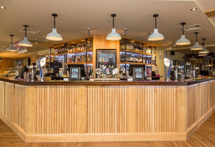 Hotel Smugglers Cove, Clacton On Sea By Marston's Inns