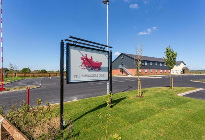 Hotel Smugglers Cove, Clacton On Sea By Marston's Inns