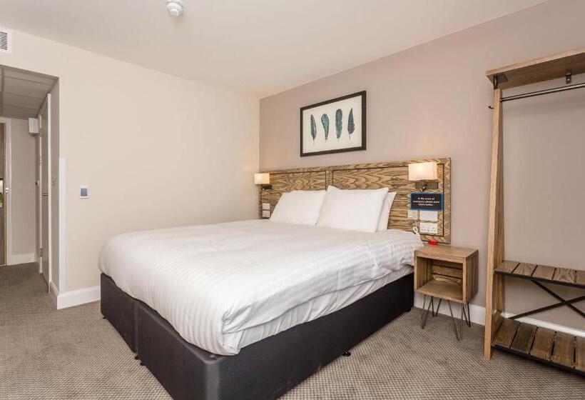 Hotel Smugglers Cove, Clacton On Sea By Marston's Inns