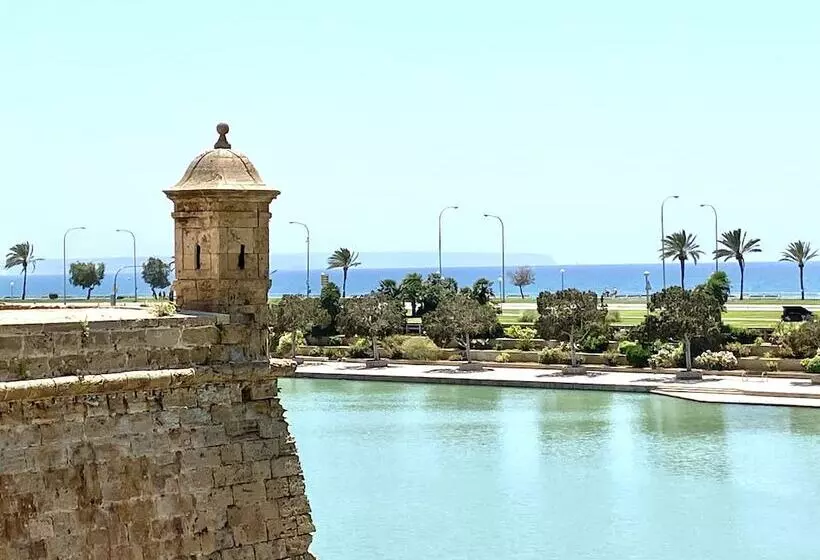ホテル Vila Damunt