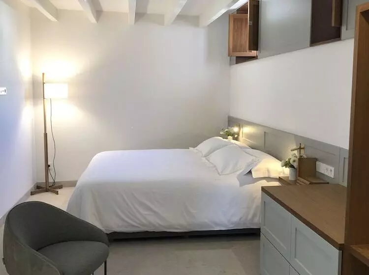 ホテル Vila Damunt