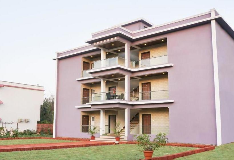 בית מלון כפרי Treebo Trend Prince Palace