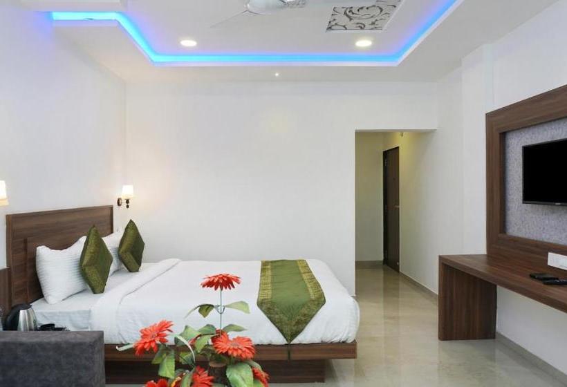 בית מלון כפרי Treebo Trend Prince Palace