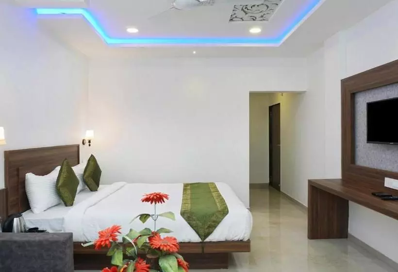 ホテル Treebo Trend Prince Palace