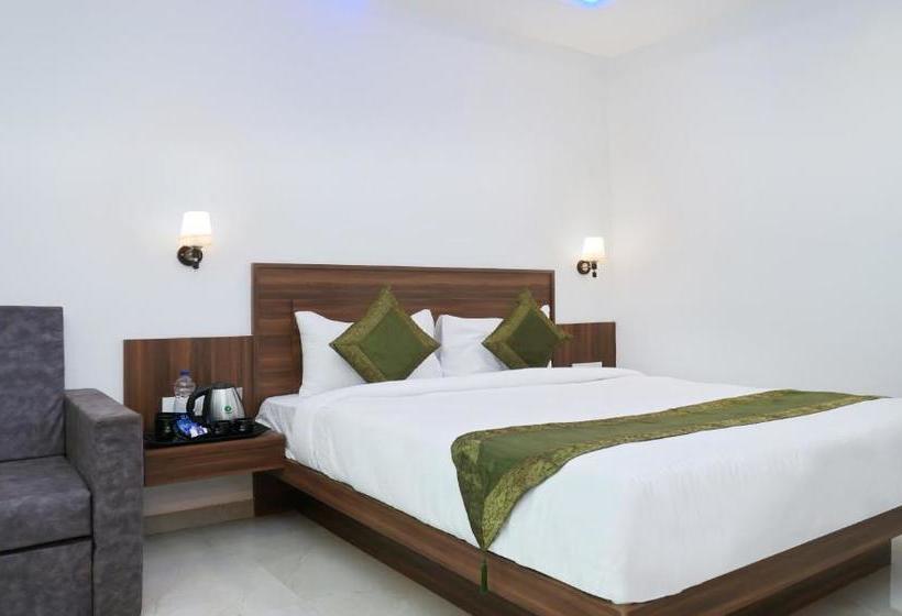 בית מלון כפרי Treebo Trend Prince Palace