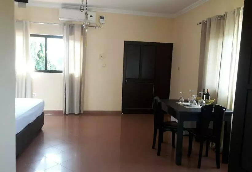 پانسیون Best Morro Bento City Guest House