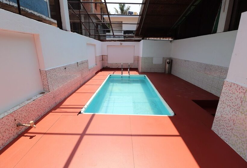 פנסיון Elvins Place By Amm