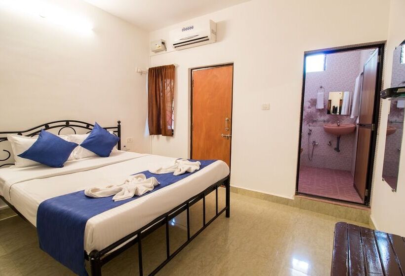 פנסיון Elvins Place By Amm