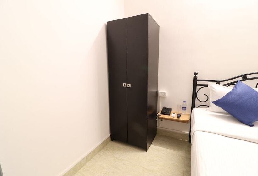 פנסיון Elvins Place By Amm