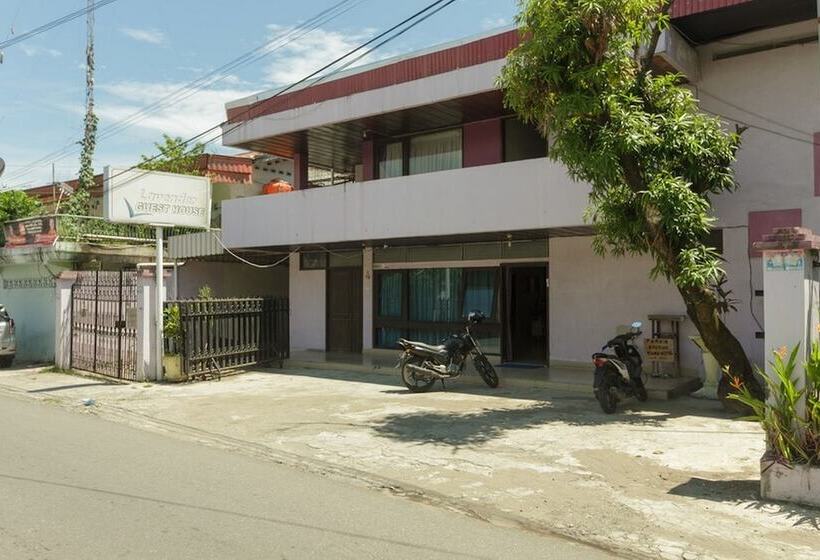 ペンション Reddoorz Near Pantai Padang